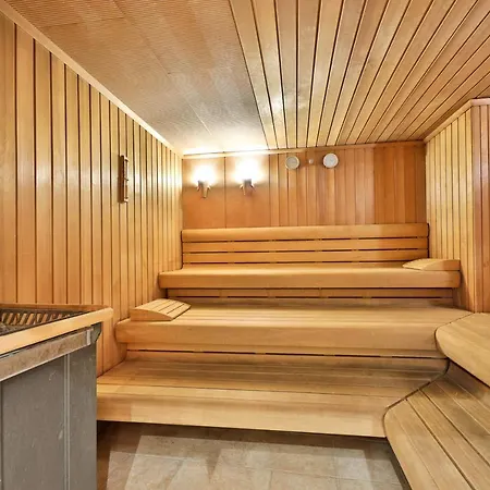 Bellevue アパートホテル 4*