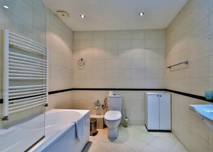 מלון דירות Bellevue 4*