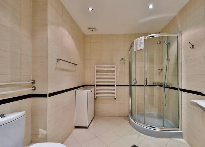 מלון דירות Bellevue 4*